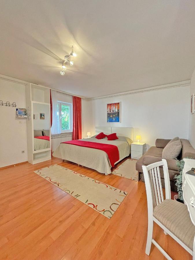 Studio Apartments Andrijana Mlini Luaran gambar